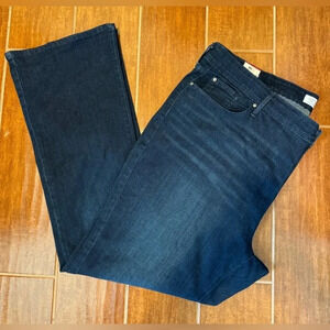 Levi Signature by Levi Strauss Women’s Plus Size Simply Stretch Bootcut 24M